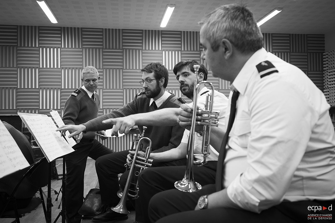 2017_ECPAD_091_E_001_063