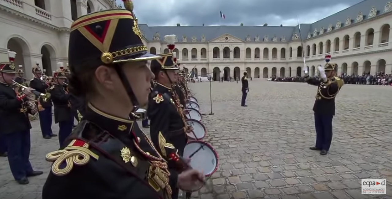 Bannière Cérémonie en hommage aux morts pour la France en Indochine