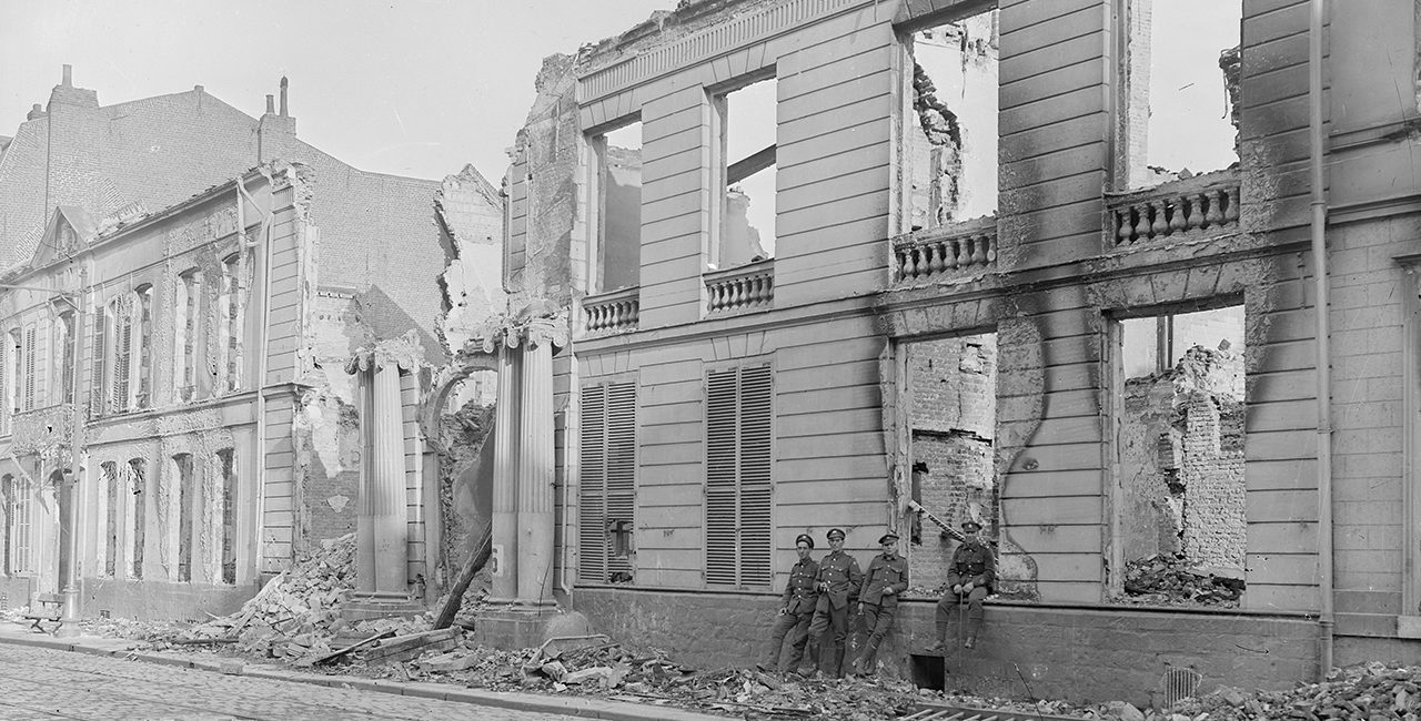 Bannière Les destructions de la Première Guerre mondiale dans les fonds de l’ECPAD