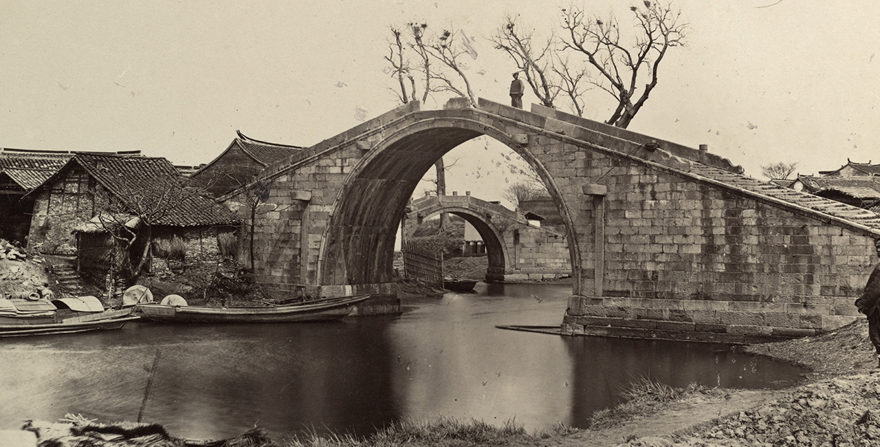 Bannière Les ponts dans les fonds de l’ECPAD