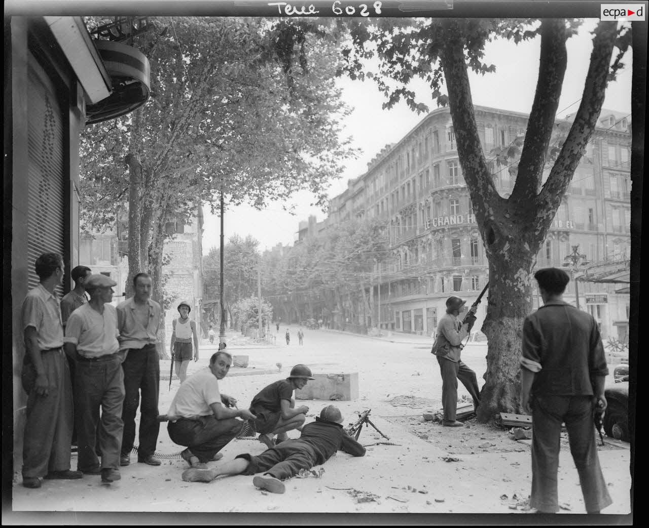Embuscade de FFI sur la Canebière.